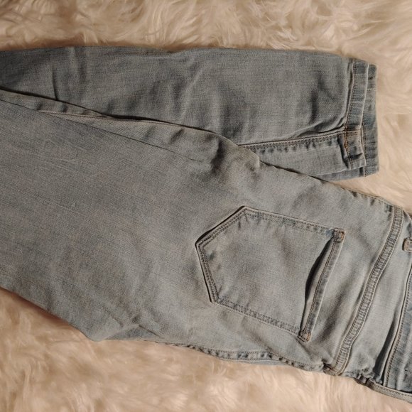 Fashion Nova Light Jeans - Picture 5 of 5